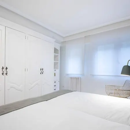 Bella Vista Luxury Apartment. Bay Views. Parking Apartment *