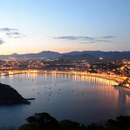 Apartment Bella Vista Luxury Apartment. Bay Views. Parking *