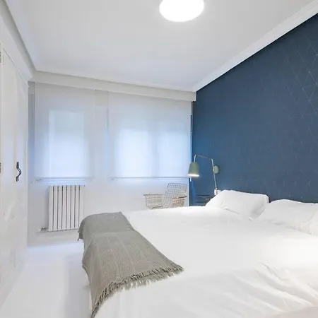 Bella Vista Luxury Apartment. Bay Views. Parking San Sebastian