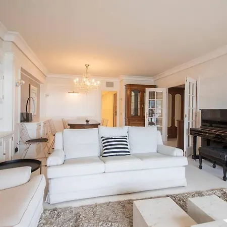 Apartment Bella Vista Luxury Apartment. Bay Views. Parking