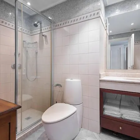Bella Vista Luxury Apartment. Bay Views. Parking Apartment San Sebastian